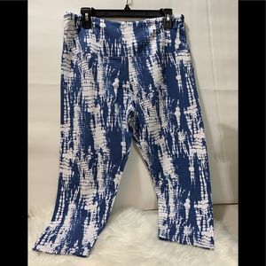 Passports Exercise Leggings Size Med